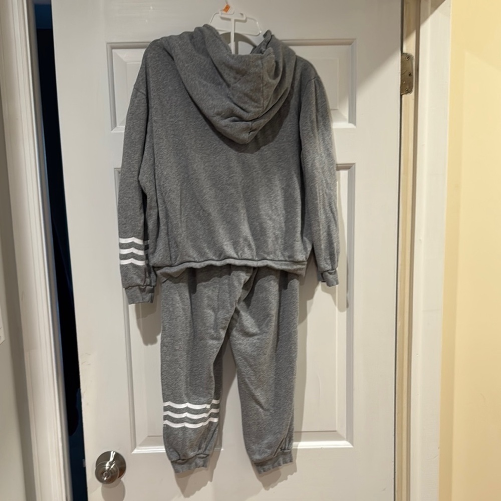 Sol Angeles Gray Sweatpants Relaxed Fit sweatsuit - Picture 3 of 9